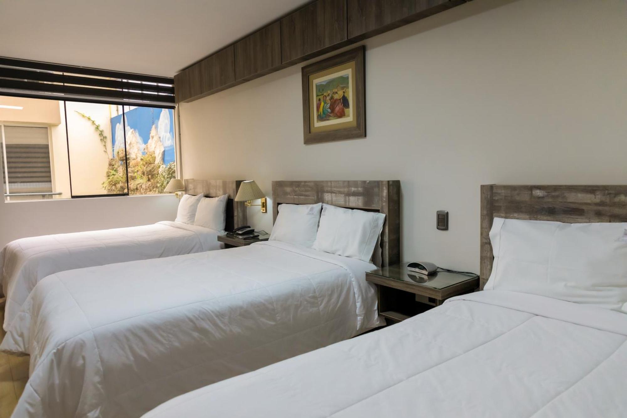 Gran Hotel Continental Cajamarca Exteriör bild